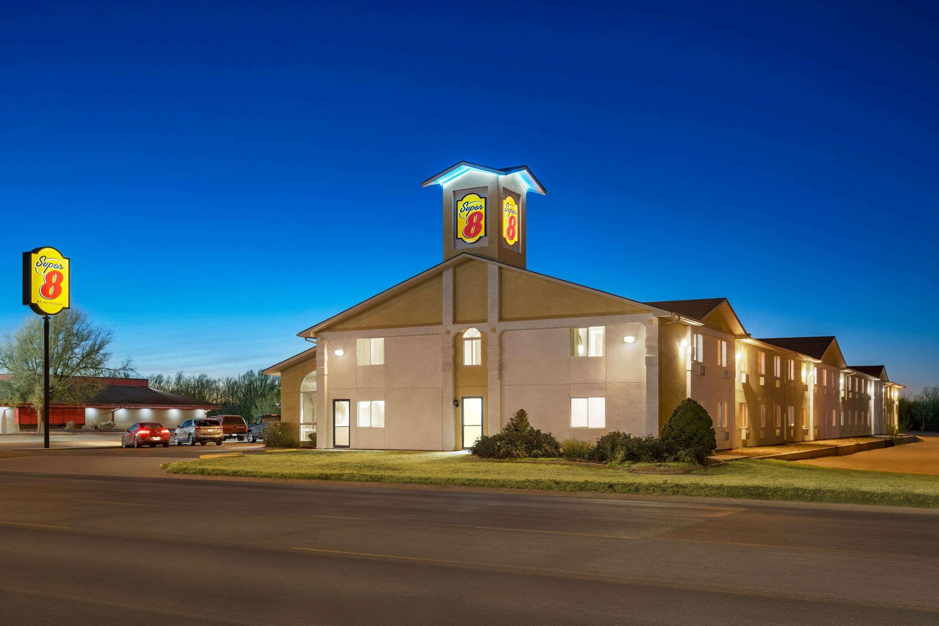 Super 8 By Wyndham Liberal Ks Hotel Exterior photo